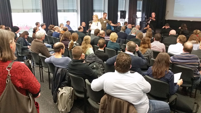 Stadtwikis bündeln Vor-Ort-Wissen für Flüchtlinge und Helfer